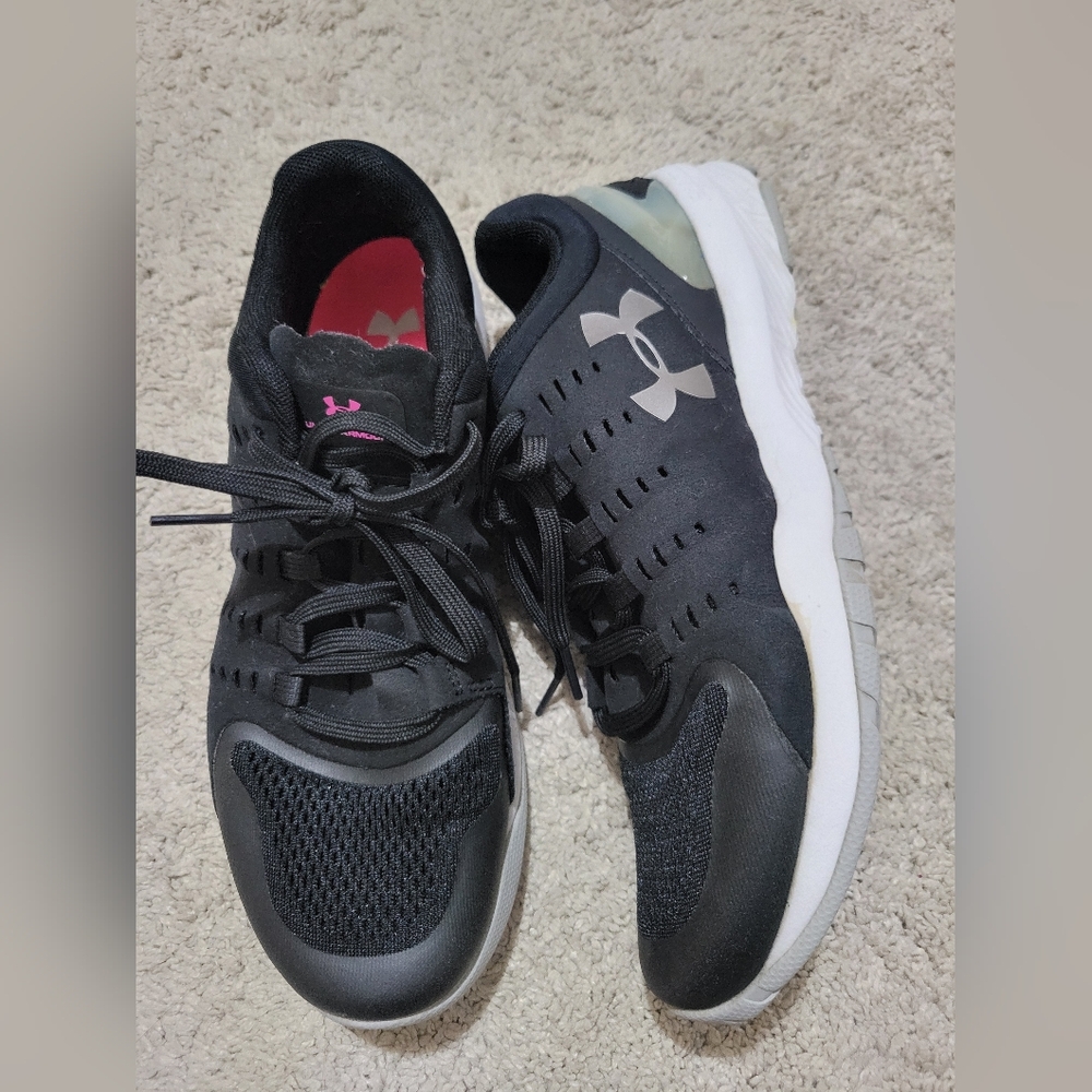 Under Armour Charged Stunner Running Shoes Size 8.5